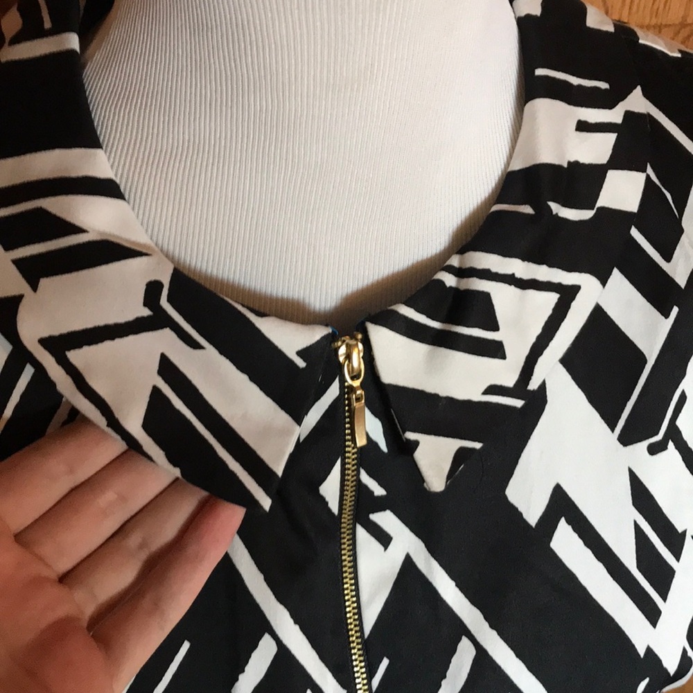 DR Collection Dress - Picture 4 of 4
